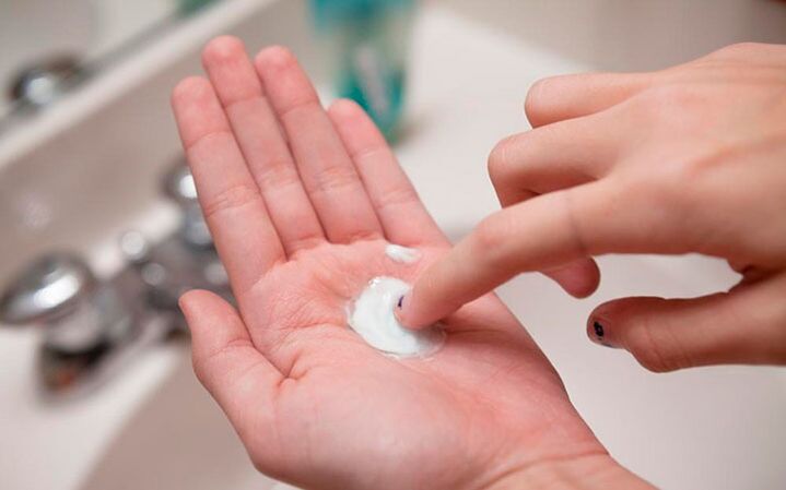 Peeling cu sifon pentru marirea penisului