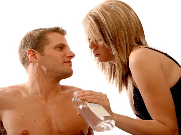 În timpul exercițiilor fizice, ar trebui să utilizați ulei de masaj pentru a vă mări penisul.